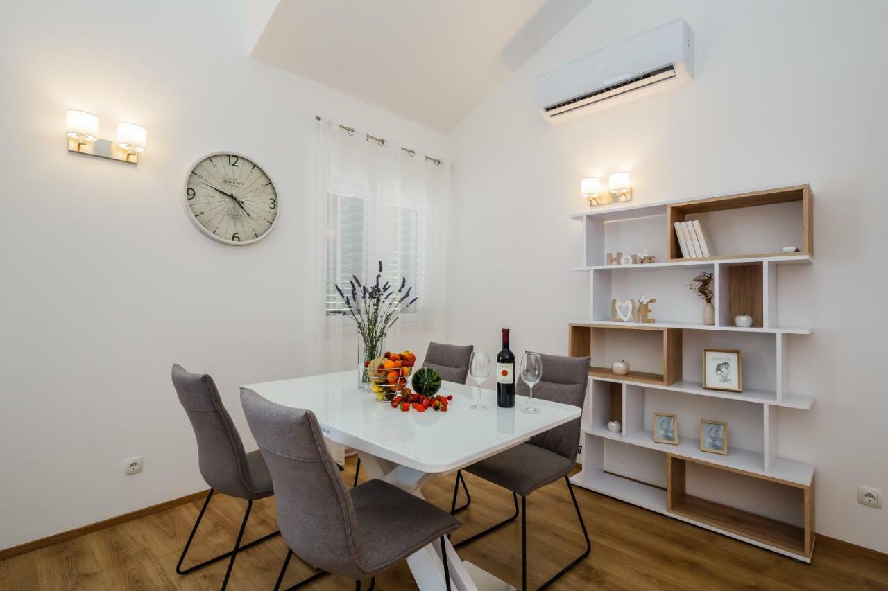Milena-with A Pool Apartament Trogir