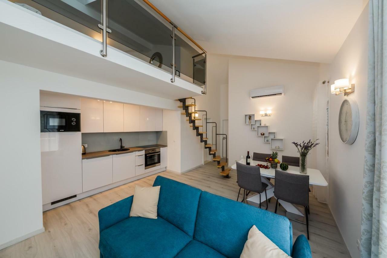 Milena-with A Pool Apartament *