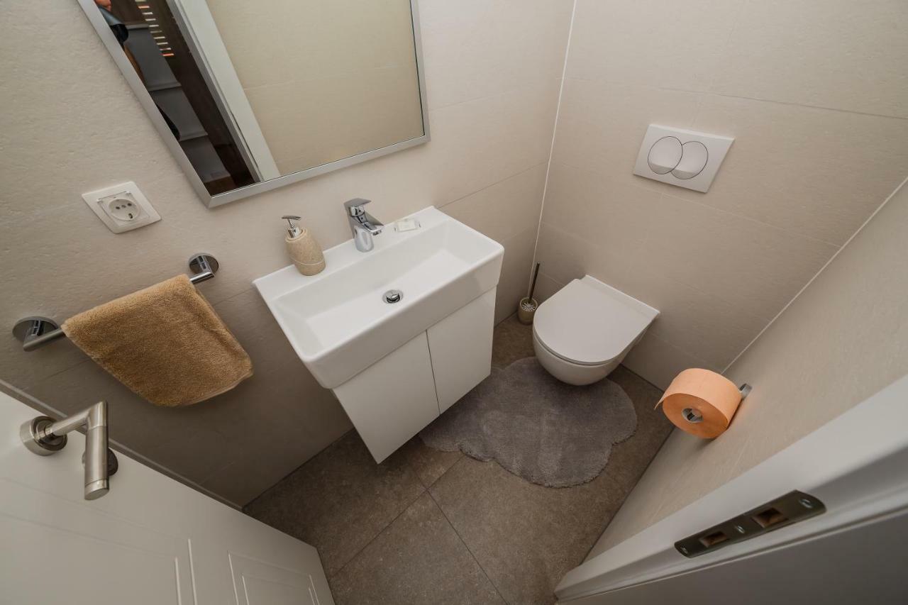 Apartament Milena-with A Pool *