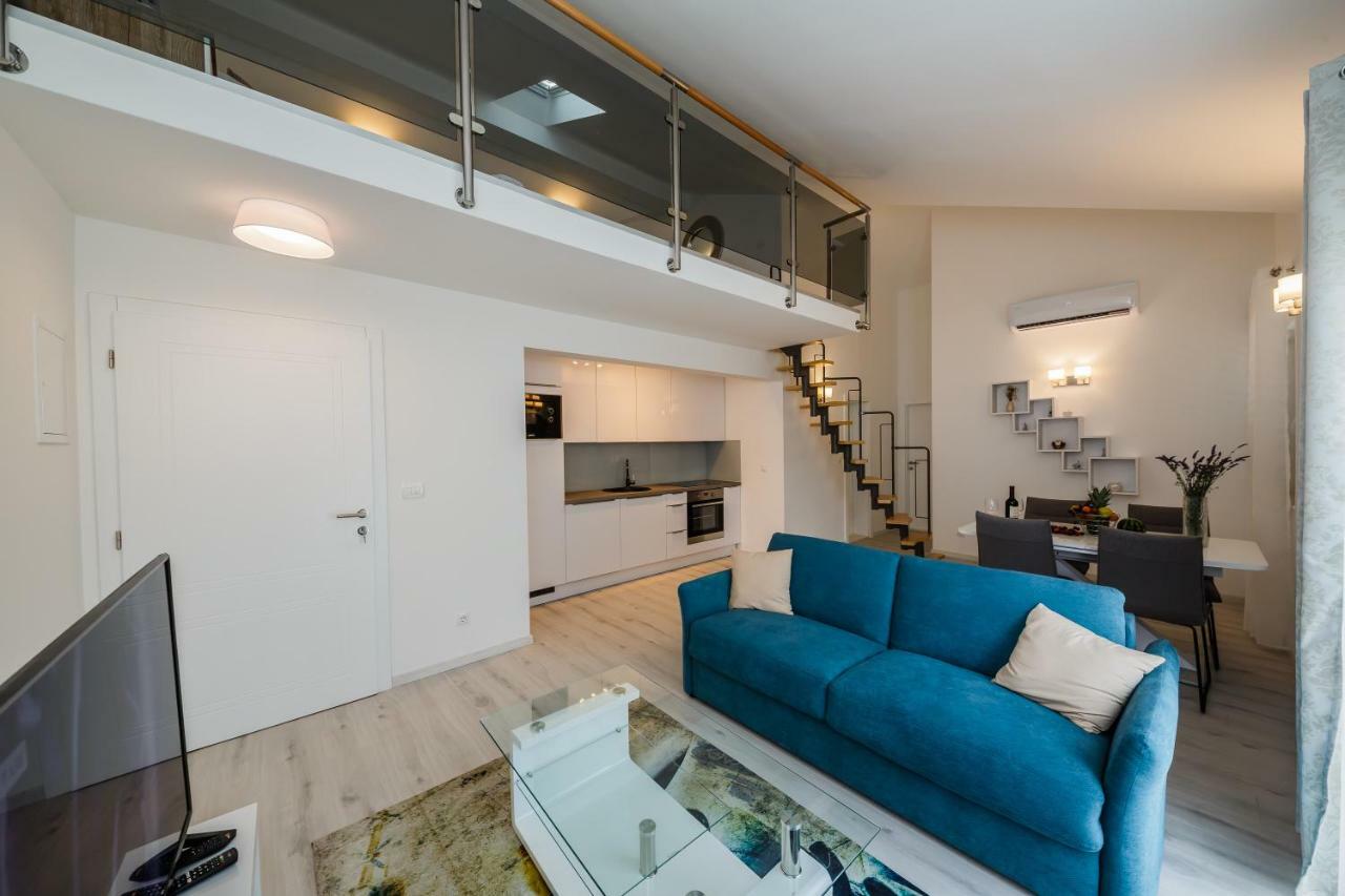 Milena-with A Pool Apartament *